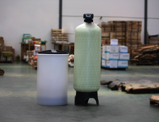 8噸/小時(shí)軟化水設(shè)備 8噸/小時(shí)軟化水設(shè)備